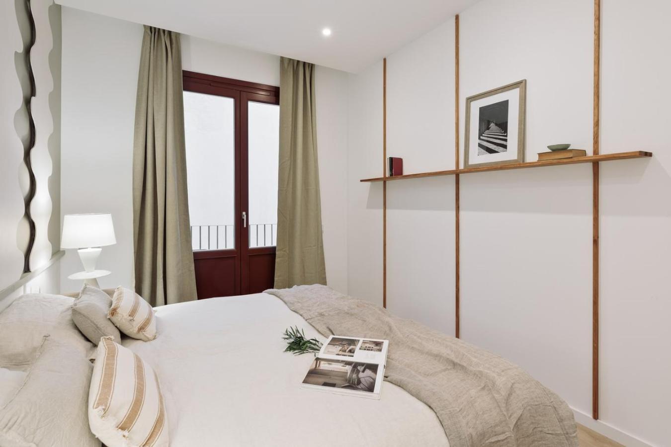 Camerota - 2 Bedrooms, Terrace And Balcony In Ciutat Vella Appartamento Barcellona