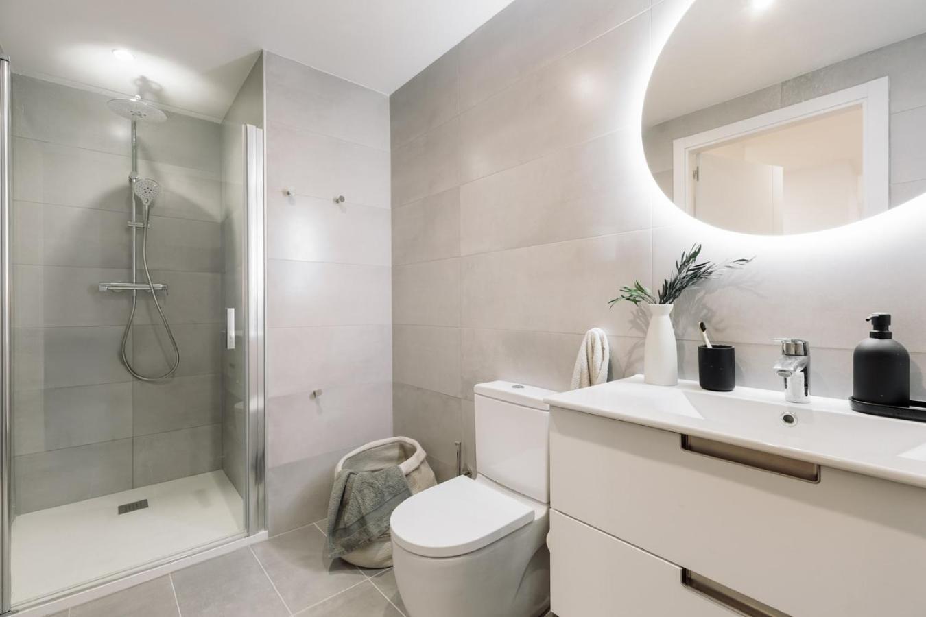 Camerota - 2 Bedrooms, Terrace And Balcony In Ciutat Vella