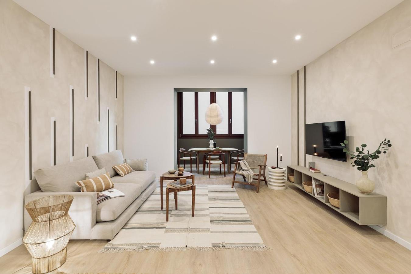 Camerota - 2 Bedrooms, Terrace And Balcony In Ciutat Vella Barcellona